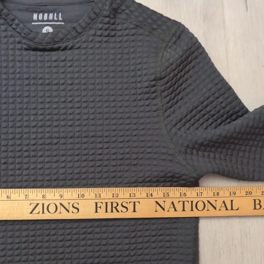 NOBULL Sweatshirt Mens Small Quilted Knit Waffle Texture Pullover Athletic